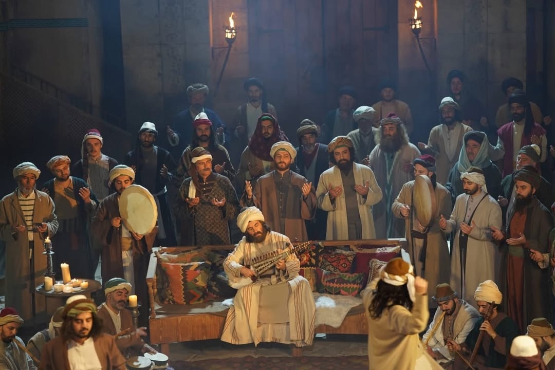 Кадр из Мевлана: Опьянённый любовью